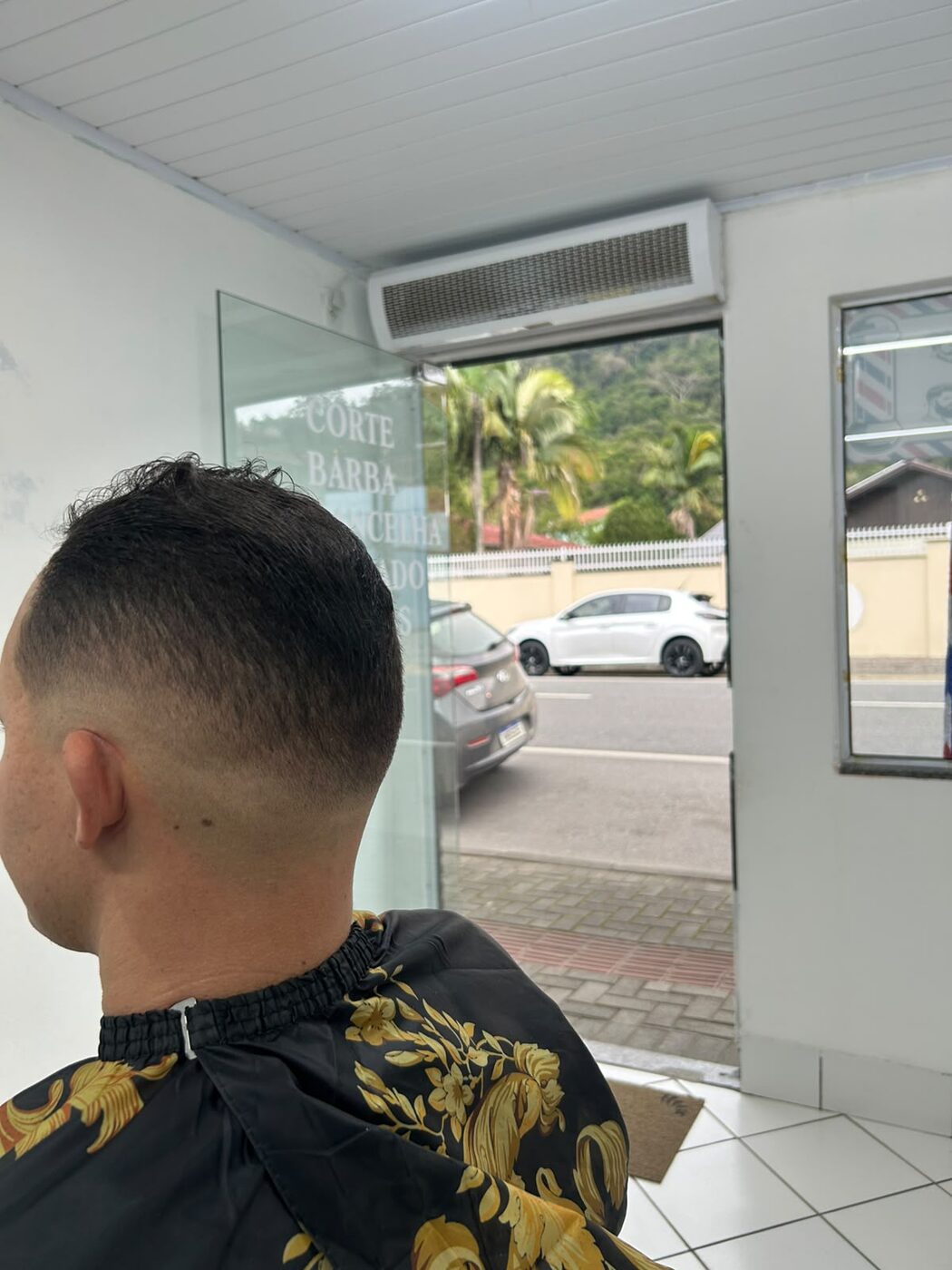 Interior da barbearia